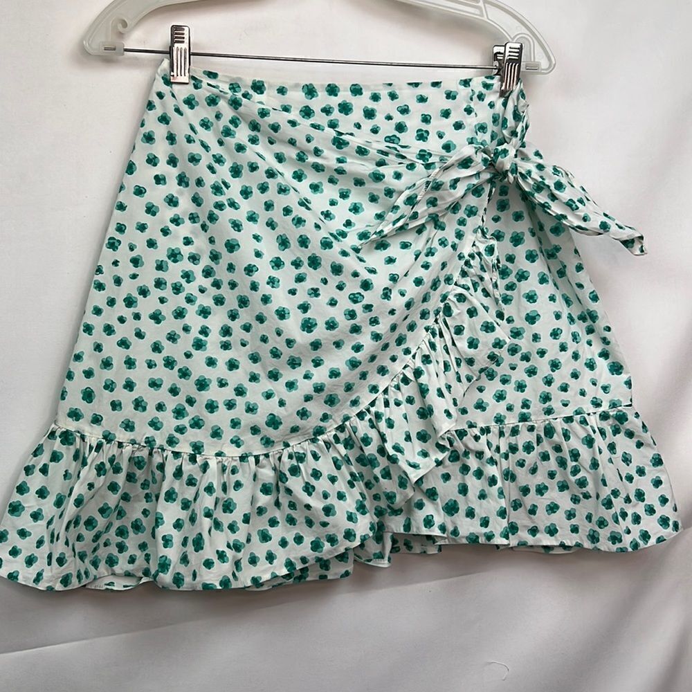 Rebecca Taylor White and Green Floral Faux wrap mini skirt size 6 EUC